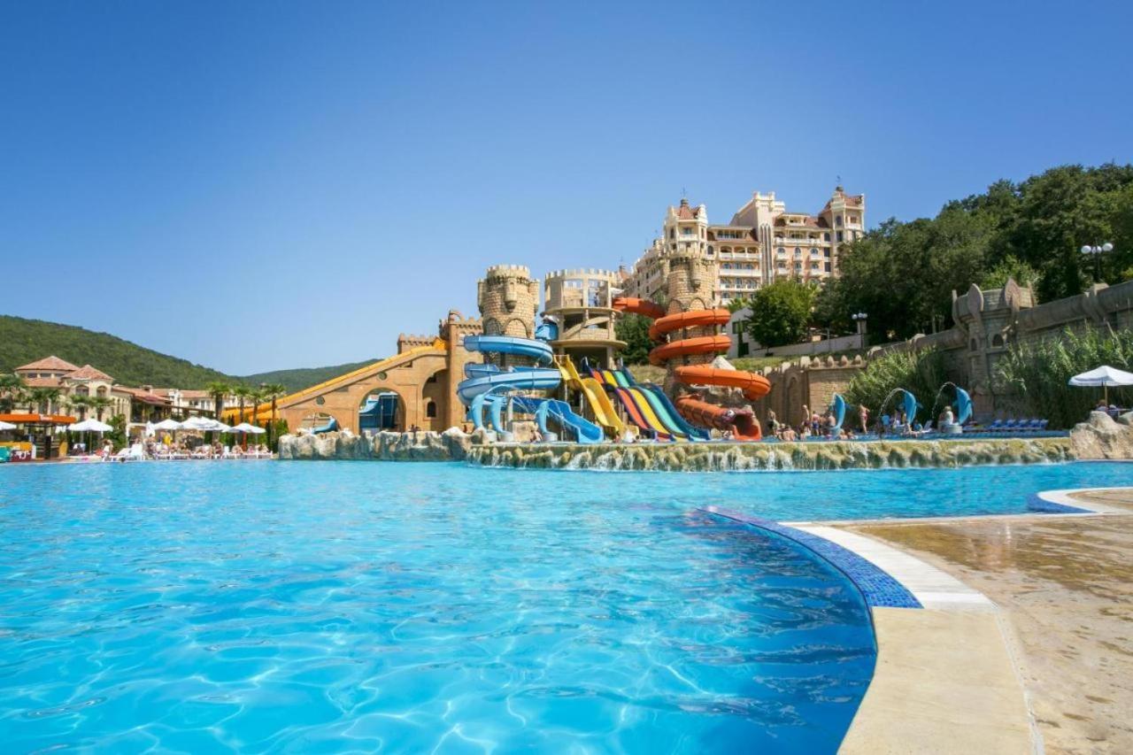 Andalucia Beach - Sea Viev Apartments Elenite Exterior photo